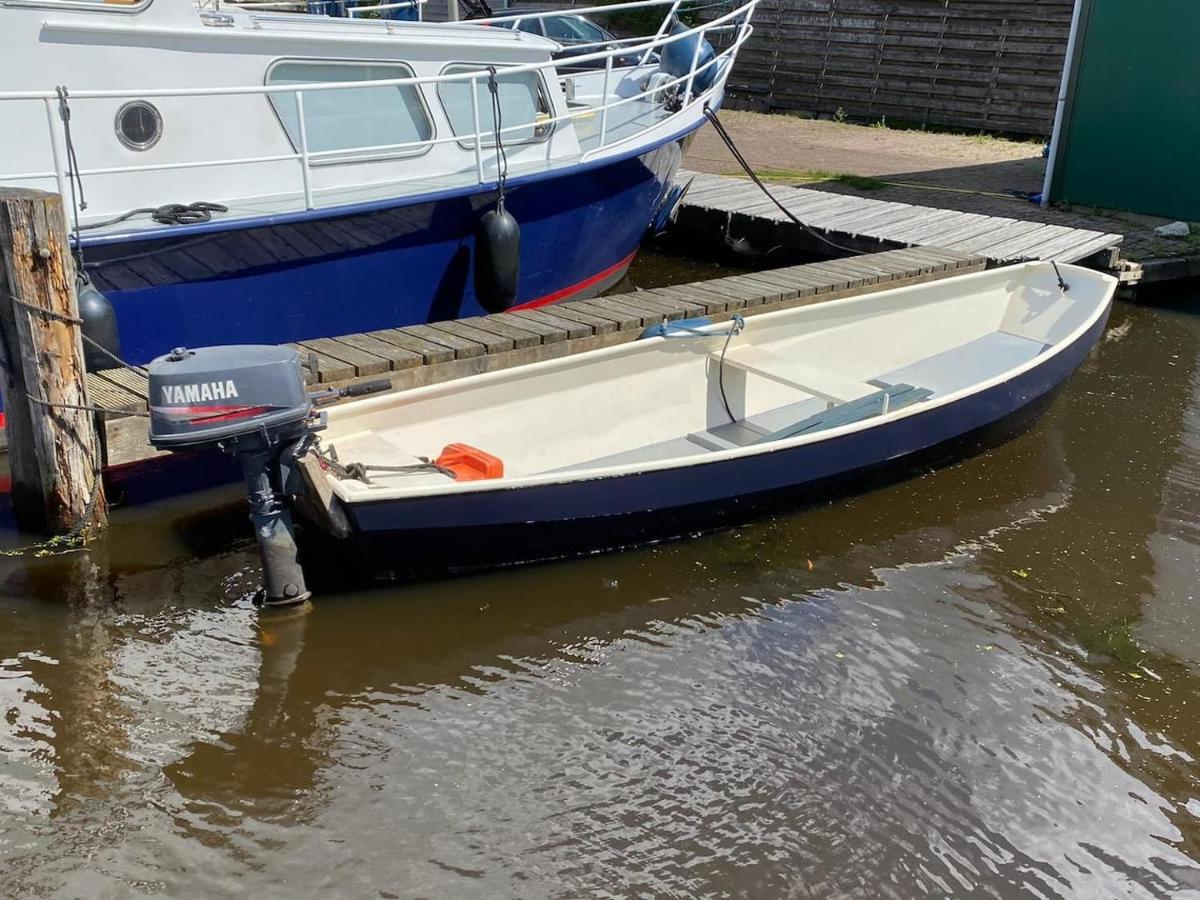 Boat Ella - Kamperen Op Het Water -Niet Om Mee Te Varen -Read Host Profile-Lees Hostprofiel Jutrijp Exterior foto